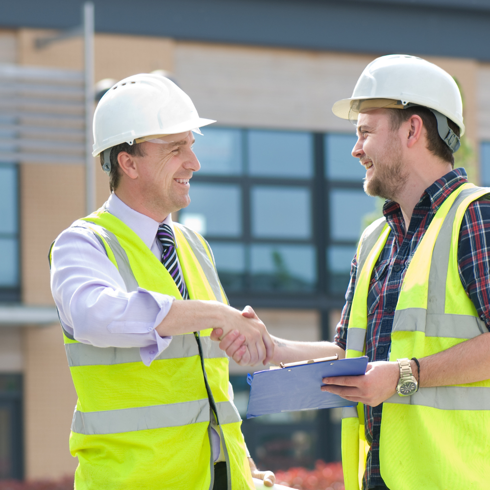 Soluciones de seguros para contratistas y empresas de construcción / Insurance solutions for contractors and construction companies